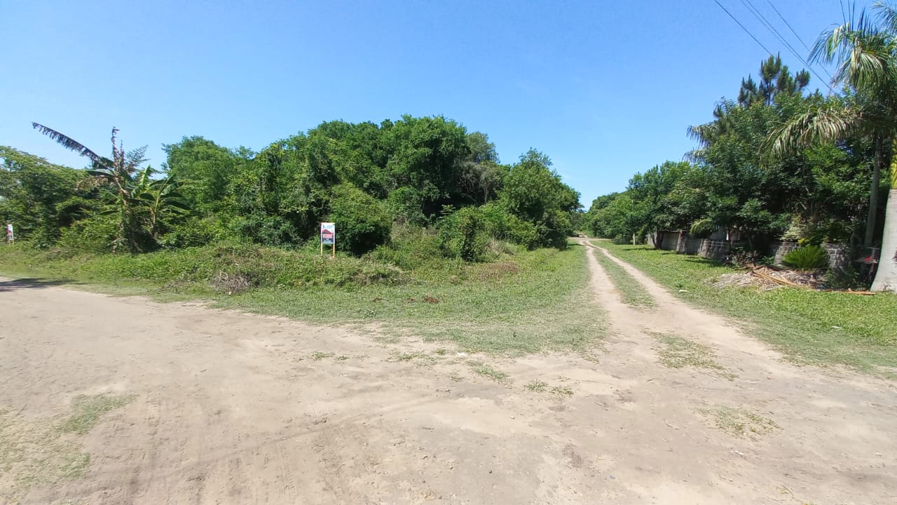 SE VENDE: 3 LOTES - PASO DE LA PATRIA
